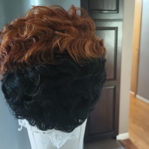 Bobbi Boss Nunu wig - Picture 4 of 8